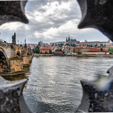 Vltava Apartmán *
