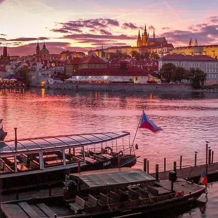 Vltava شقة براغ